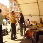 Školní dixieland hraje na Dni Země 2009